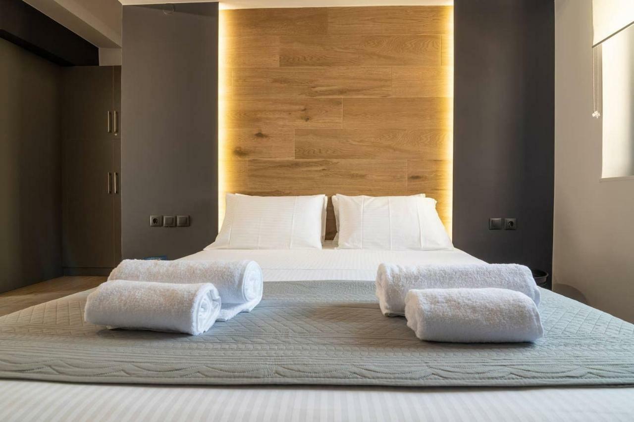 Mos Luxury City Suites - The Loft Chrissi Akti Chania Exterior foto