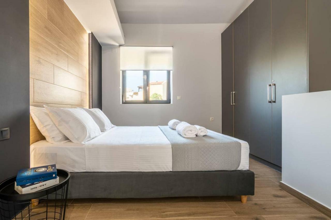 Mos Luxury City Suites - The Loft Chrissi Akti Chania Exterior foto