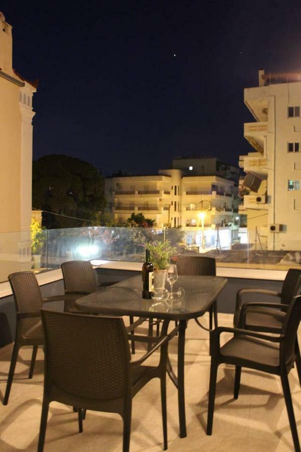 Mos Luxury City Suites - The Loft Chrissi Akti Chania Exterior foto