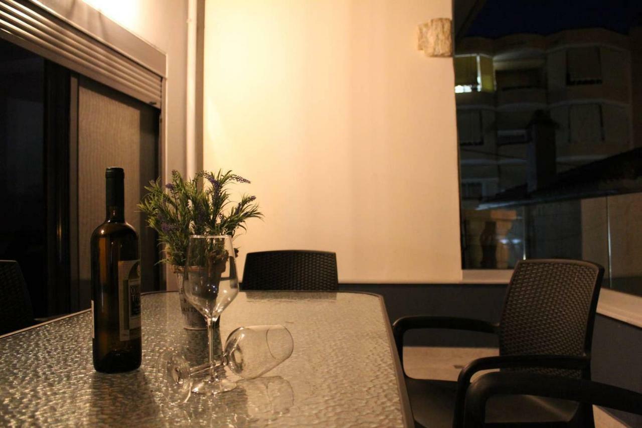 Mos Luxury City Suites - The Loft Chrissi Akti Chania Exterior foto
