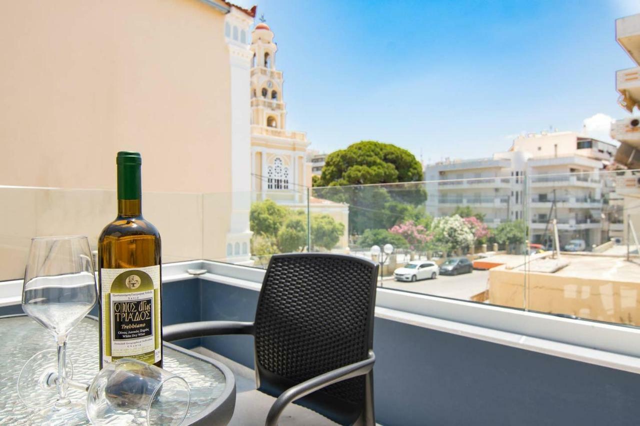 Mos Luxury City Suites - The Loft Chrissi Akti Chania Exterior foto