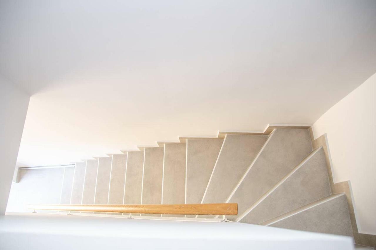 Mos Luxury City Suites - The Loft Chrissi Akti Chania Exterior foto